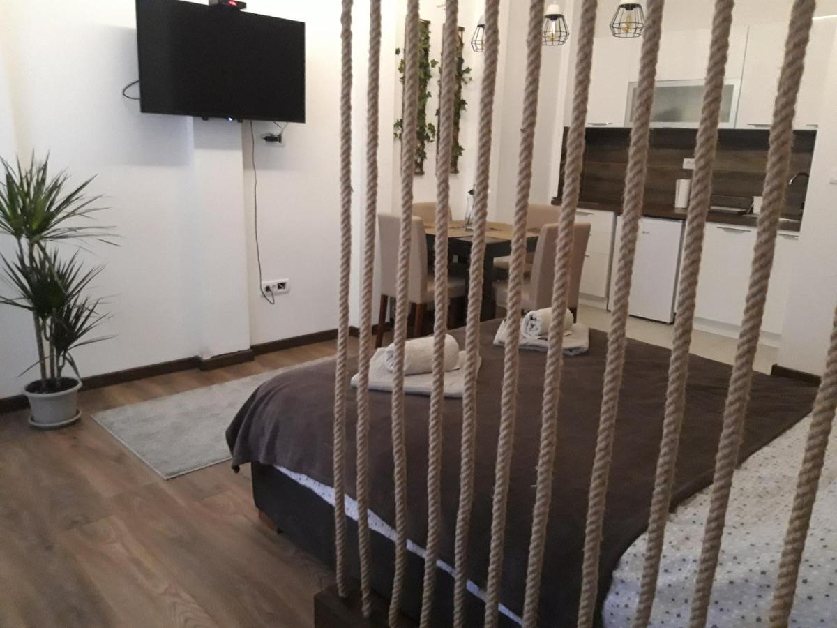 Vilovski Belgrade Luaran gambar